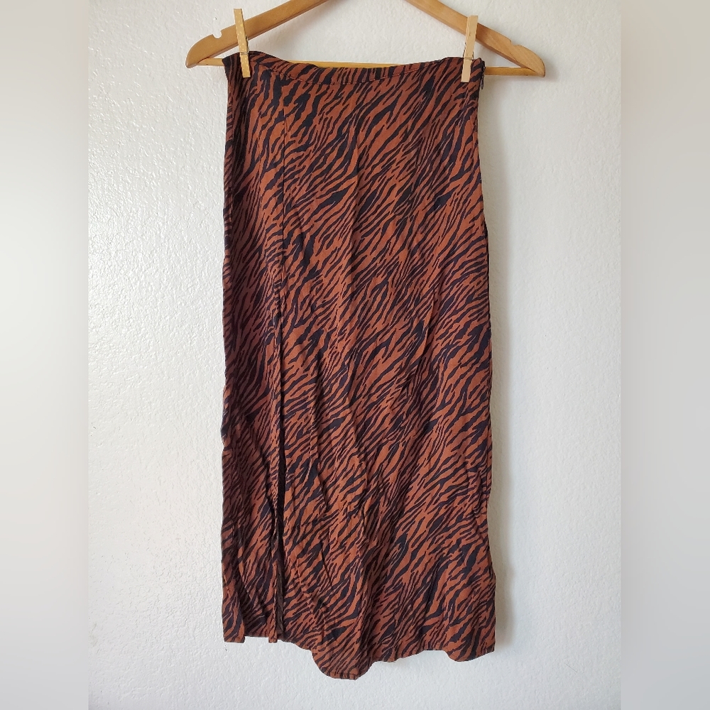 Women's Midi Skirt in Rust Tiger Print